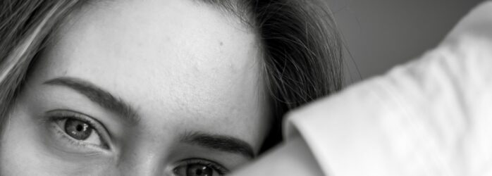 „Niebieska Linia” – aktualna oferta Ogólnopolskiego Pogotowia dla osób doświadczających przemocy domowej i ich bliskich